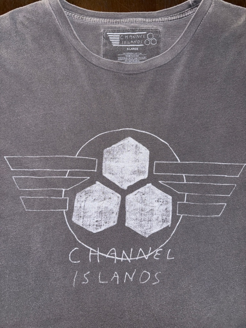 Channel Islands Surfboards Distressed Shirt XL - Picture 2 of 5